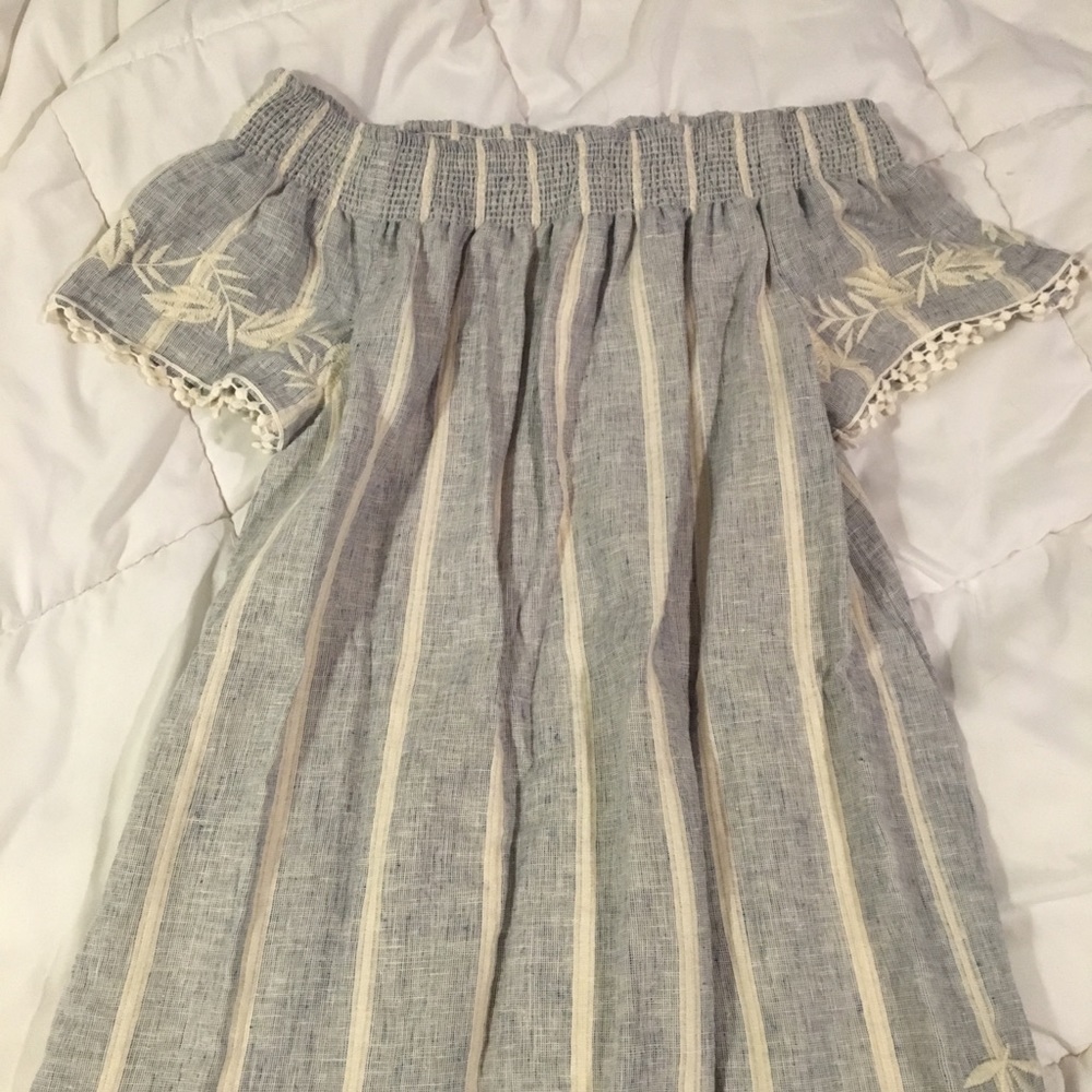 super cute off the shoulder flowy dress